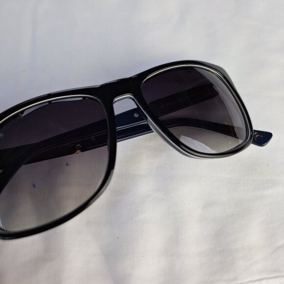Argento AGH3503 B32 Stylish Sunglasses. main image 11